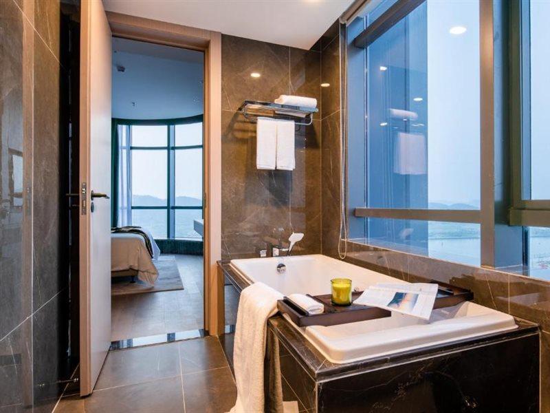 Rezen Hotel Zhuhai Hengqin Border And Exhibition Center Branch Luaran gambar